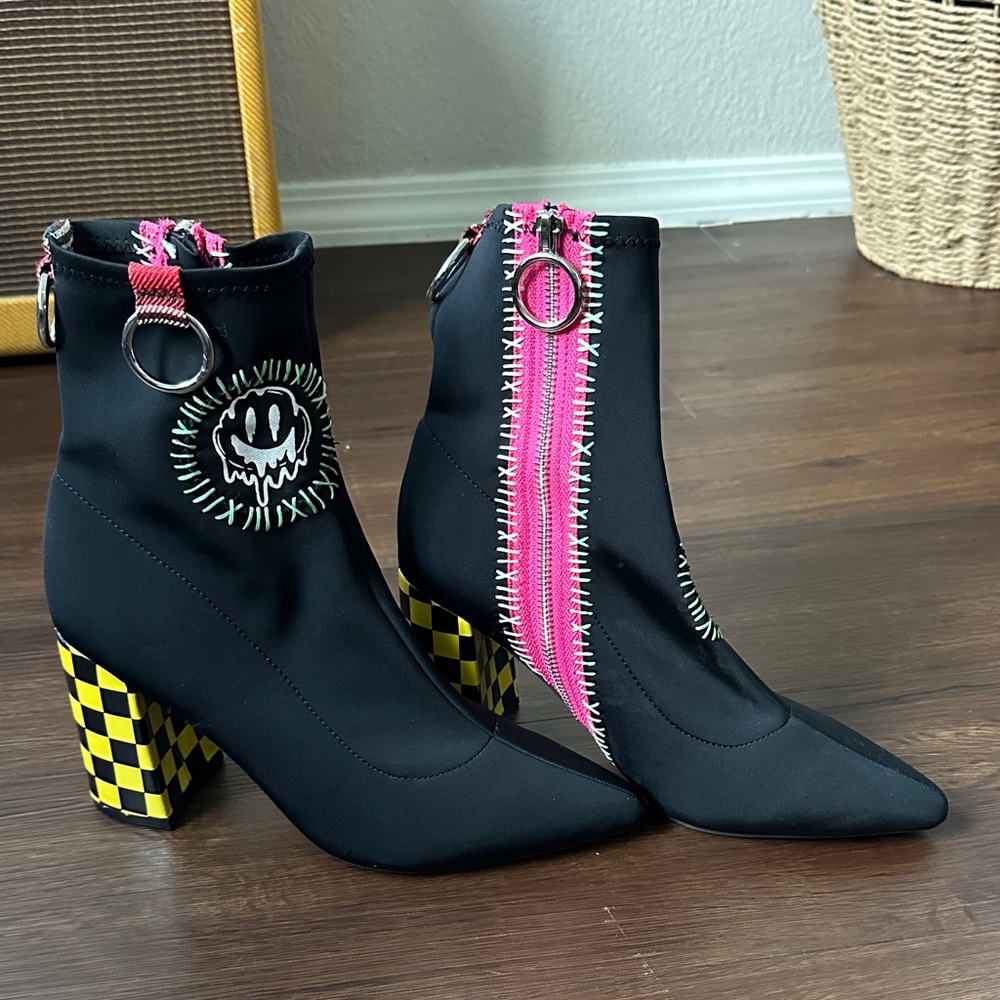 Current Mood Black and Pink Ankle Boots
